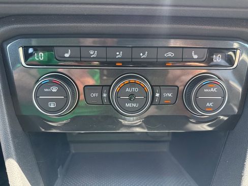 Used 2019 Volkswagen Tiguan SE w/ Panoramic Sunroof Package AWD/4WD image 26