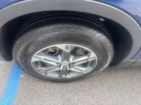 Used 2023 Chevrolet Blazer LT image 9