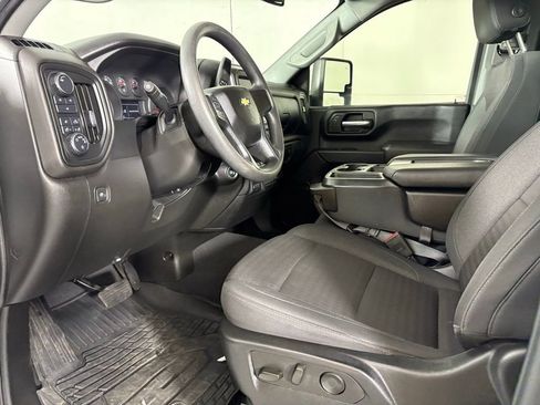 Used 2024 Chevrolet Silverado 2500 Custom w/ Custom Value Package image 26
