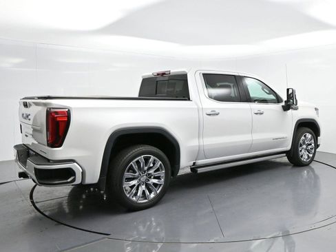 Used 2024 GMC Sierra 1500 Denali w/ Denali Reserve Package AWD/4WD image 7