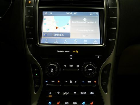 Used 2020 Lincoln Nautilus Reserve w/ Equipment Group 201A image 21