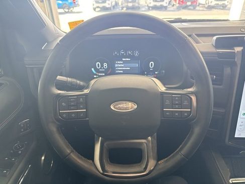 Used 2023 Ford Expedition Platinum image 28