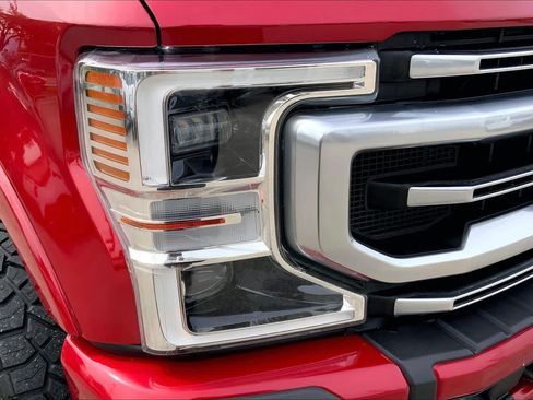 Used 2022 Ford F250 Platinum w/ Tremor Off-Road Package AWD/4WD image 28