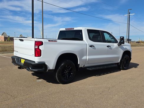 Certified 2020 Chevrolet Silverado 1500 LT Trail Boss image 8