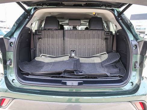 Used 2023 Toyota Highlander Limited FWD image 27