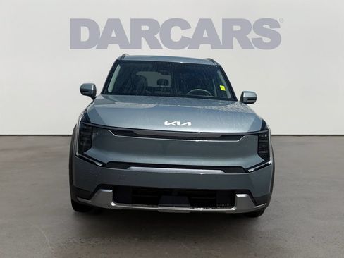 Used 2024 Kia EV9 Wind AWD/4WD image 2