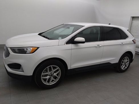 Used 2024 Ford Edge SEL image 2