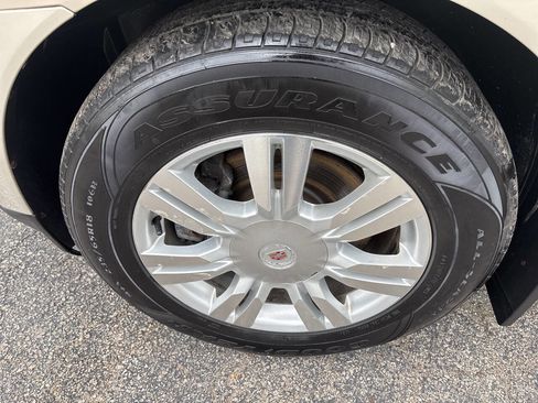 Used 2010 Cadillac SRX Luxury AWD/4WD image 37