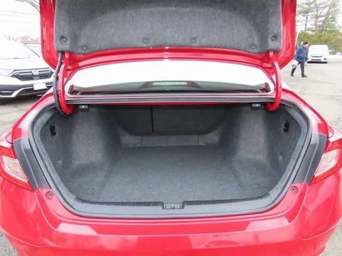 Used 2019 Honda Accord Sport image 10