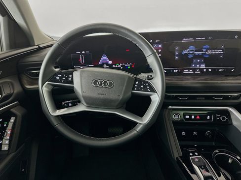 Used 2025 Audi Q5 Premium Plus w/ Premium Plus AWD/4WD image 15