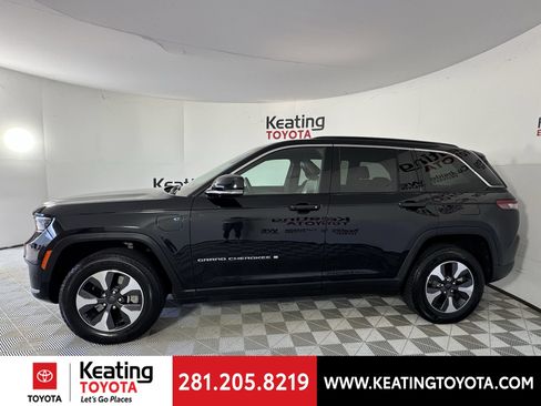 Used 2024 Jeep Grand Cherokee Limited 4xe AWD/4WD image 8