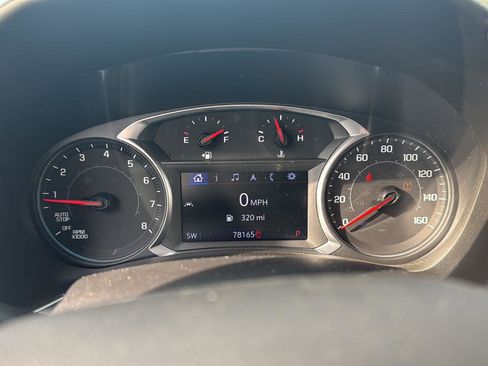 Used 2021 Chevrolet Equinox Premier image 16