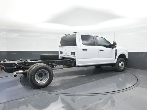 New 2025 Ford F350 XL AWD/4WD image 14