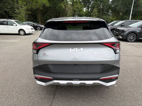 Certified 2024 Kia Sportage LX FWD image 6