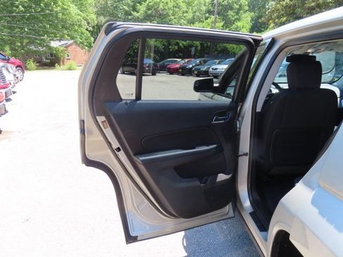 Used 2014 GMC Terrain SLE AWD/4WD image 10