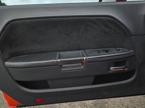 Used 2009 Dodge Challenger SRT8 RWD image 14