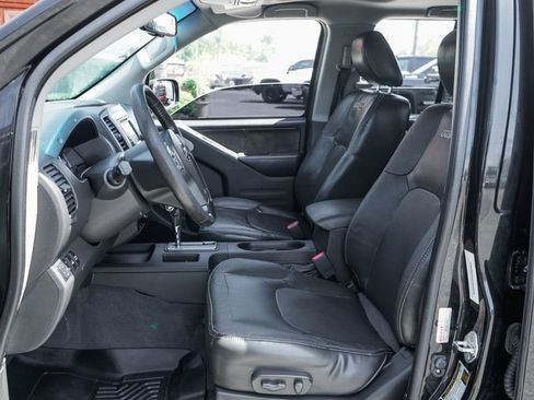 Used 2018 Nissan Frontier PRO-4X w/ Pro-4x Luxury Package AWD/4WD image 17