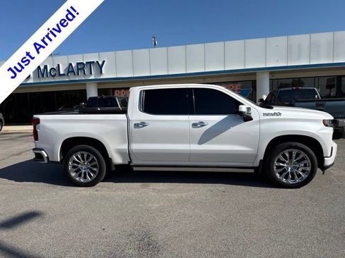 Used 2019 Chevrolet Silverado 1500 High Country w/ Trailer Camera Package AWD/4WD image 4