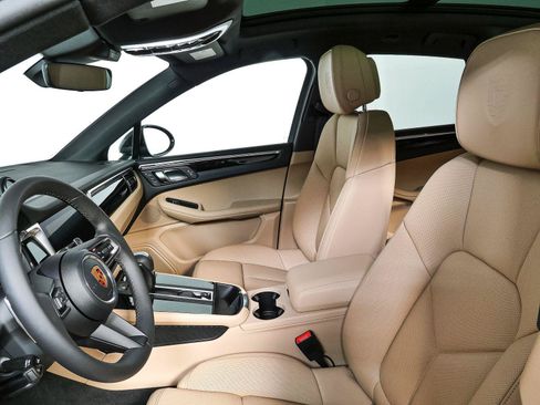 New 2026 Porsche Macan Turbo AWD/4WD image 5