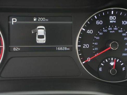 Used 2024 Kia Forte LXS w/ LXS Technology Package FWD image 25