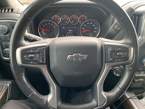 Used 2019 Chevrolet Silverado 1500 LT Trail Boss AWD/4WD image 11