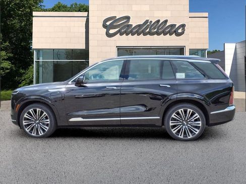 New 2026 Cadillac Vistiq Premium Luxury w/ LPO, Floor Liner Package image 2