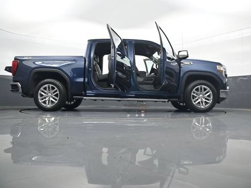Used 2021 GMC Sierra 1500 SLT w/ SLT Premium Plus Package AWD/4WD image 33