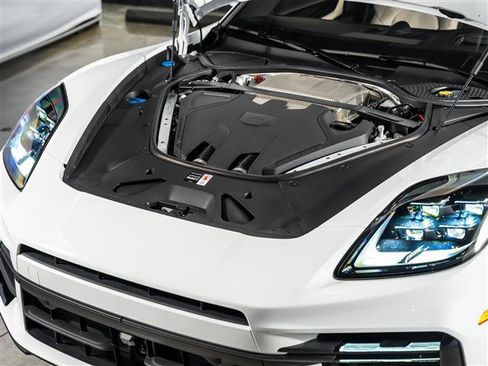 New 2026 Porsche Panamera Turbo image 14