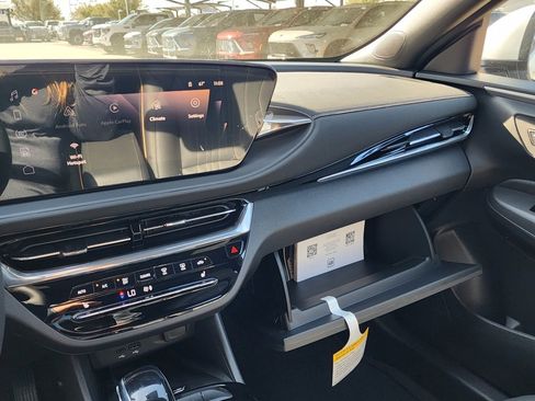 New 2026 Buick Envista Avenir image 33