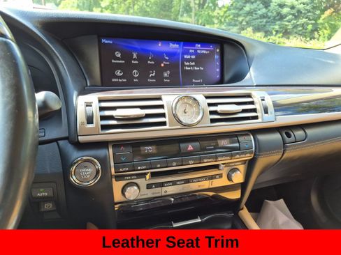 Used 2016 Lexus LS 460 AWD w/ Comfort Package image 21