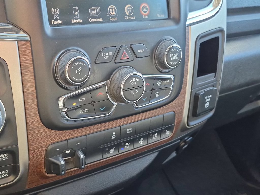 Used 2015 RAM 1500 Laramie w/ Convenience Group AWD/4WD image 25