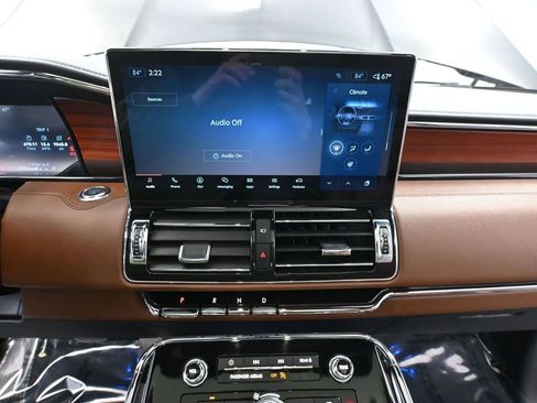 Used 2024 Lincoln Navigator L Reserve w/ Equipment Group 201A image 34