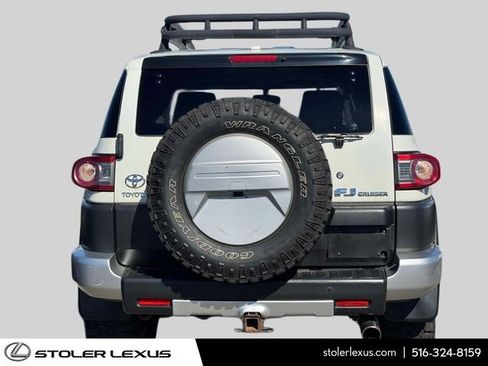 Used 2013 Toyota FJ Cruiser 4WD w/ Upgrade Pkg image 8