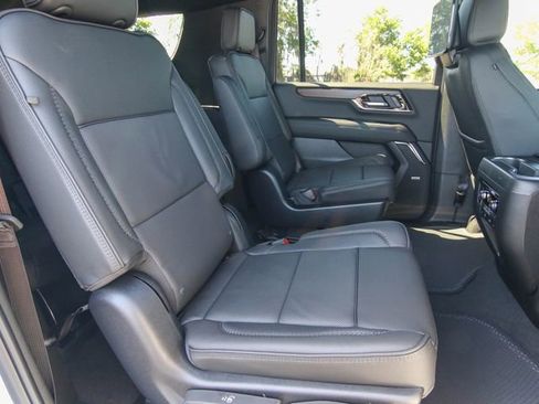 New 2026 GMC Yukon XL Denali w/ Denali Reserve Package AWD/4WD image 26