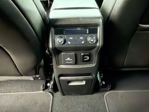 Used 2018 GMC Acadia Denali w/ Technology Package image 30