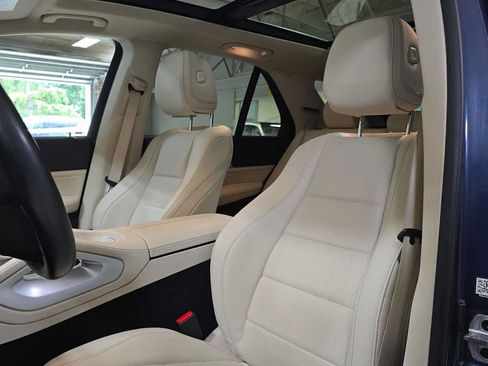 Certified 2024 Mercedes-Benz GLE 450 4MATIC image 21