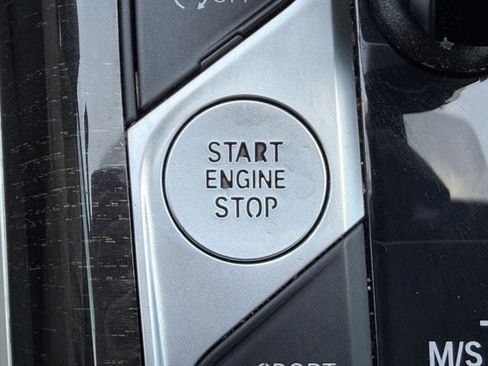 Used 2021 BMW 330i Sedan w/ Premium Package image 19