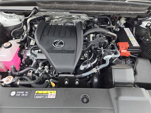 Used 2025 Lexus RX 350 Premium image 31