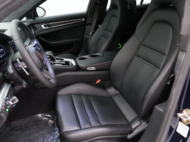 Certified 2023 Porsche Panamera GTS AWD/4WD image 6