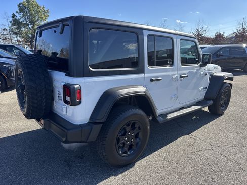 Used 2023 Jeep Wrangler Unlimited image 7