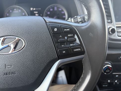 Used 2016 Hyundai Tucson Limited w/ Option Group 03 FWD image 23