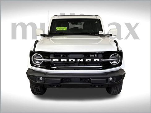 New 2026 Ford Bronco Outer Banks image 13
