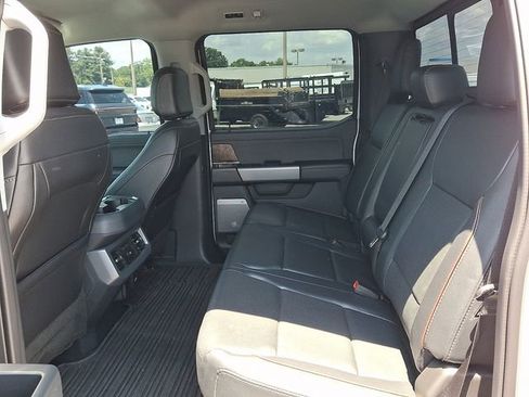 Used 2024 Ford F250 Lariat w/ Sport Appearance Package AWD/4WD image 8