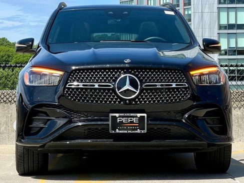 Certified 2025 Mercedes-Benz GLE 450 4MATIC image 3