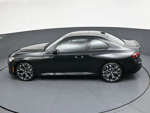 Used 2025 BMW 230i xDrive Coupe w/ Premium Package image 21