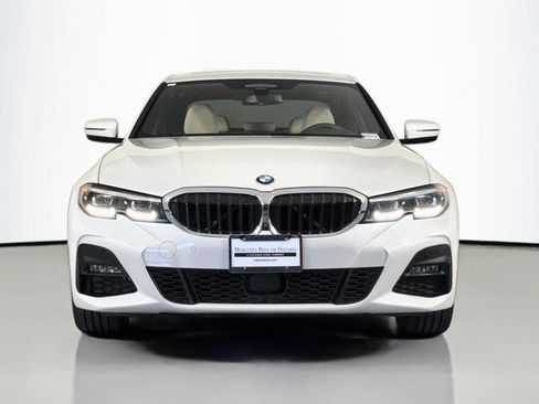 Used 2021 BMW 330i Sedan w/ M Sport Package RWD image 3