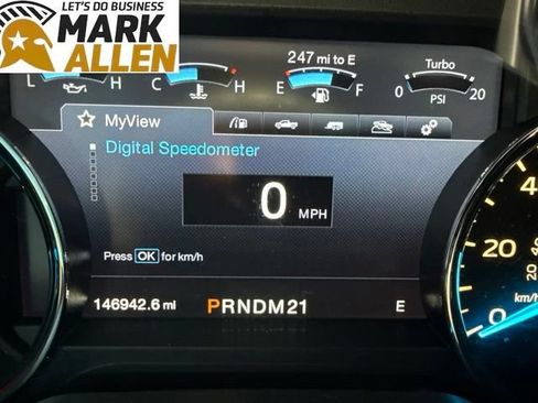 Used 2015 Ford F150 Platinum w/ Equipment Group 701A Luxury AWD/4WD image 9