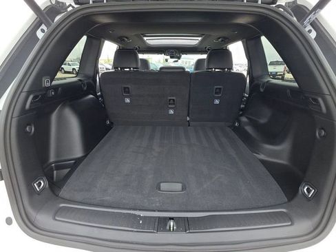 New 2025 Jeep Grand Cherokee Limited w/ Black Appearance Package image 16