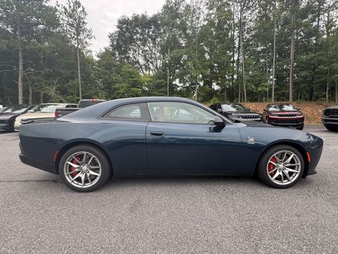 Used 2025 Dodge Charger Daytona Scat Pack w/ Track Pack AWD/4WD image 4