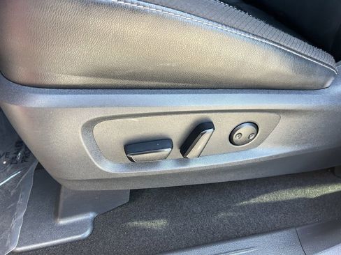 Certified 2023 Nissan Pathfinder SL AWD/4WD image 31